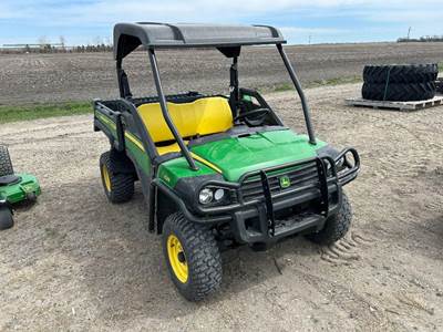 John Deere GATOR XUV 625I Utility Vehicle