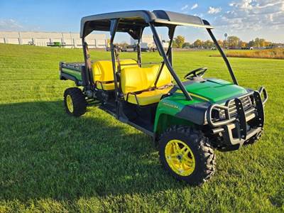John Deere GATOR XUV 825M S4 Utility Vehicle