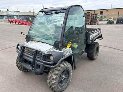John Deere GATOR XUV 825i Utility Vehicle