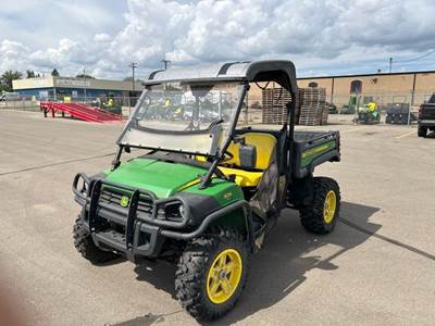 John Deere GATOR XUV 825i Utility Vehicle
