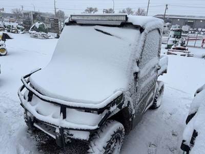 John Deere GATOR XUV 835M Utility Vehicle