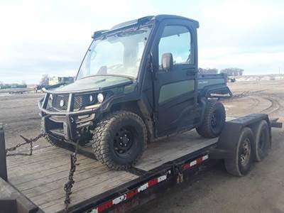 John Deere GATOR XUV 835M Utility Vehicle