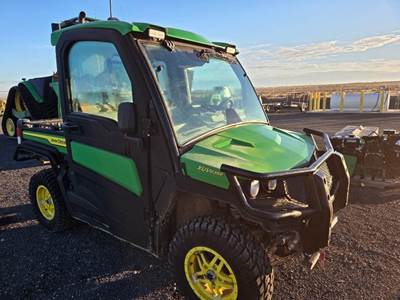 John Deere GATOR XUV 835R Utility Vehicle