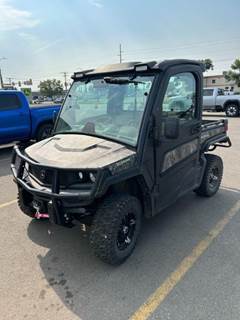 John Deere GATOR XUV 835R Utility Vehicle