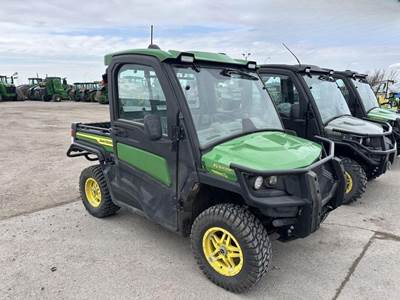 John Deere GATOR XUV 835R Utility Vehicle