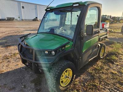 John Deere GATOR XUV 835R Utility Vehicle