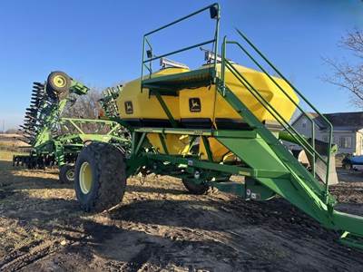 John Deere 1820 Seeder
