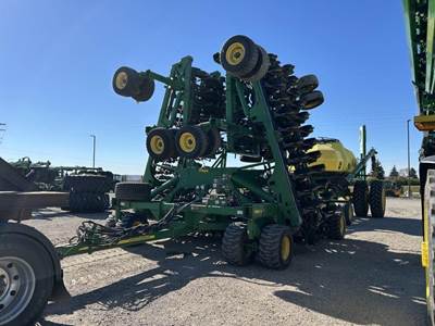 John Deere 1890 Seeder