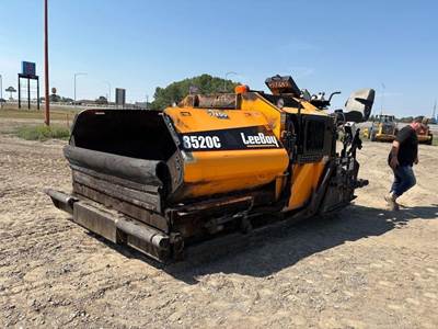 LeeBoy 8520C Asphalt Paver