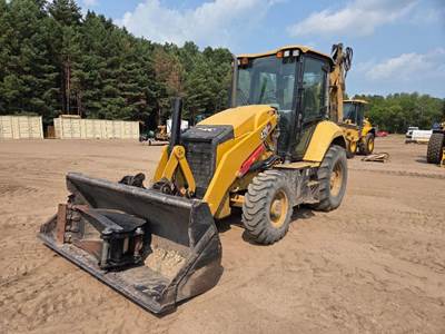 Caterpillar 420 XE Backhoe