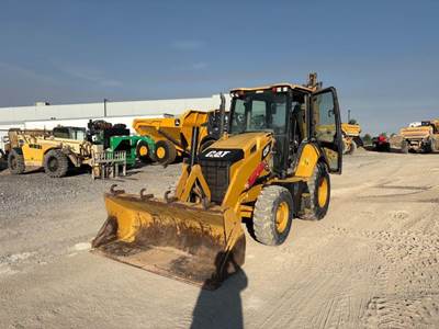 Caterpillar 420F2 Backhoe