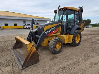 John Deere 310SK Backhoe