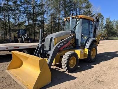 John Deere 310SL Backhoe