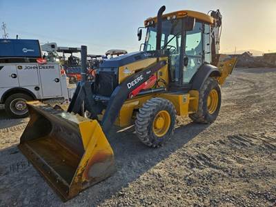 John Deere 320 P-TIER Backhoe