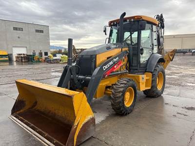 John Deere 320 P-TIER Backhoe