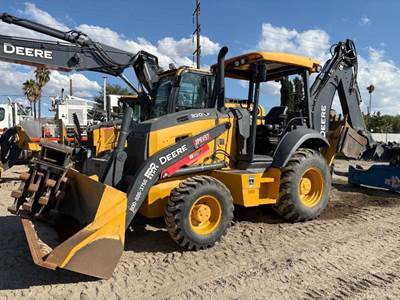 John Deere 320 P-TIER Backhoe