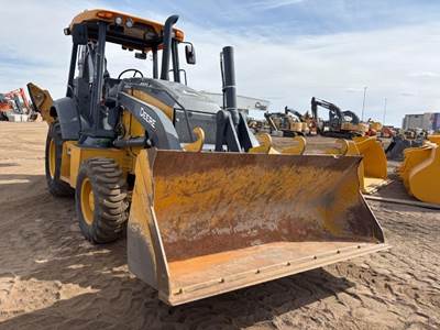 John Deere 320 P-TIER Backhoe