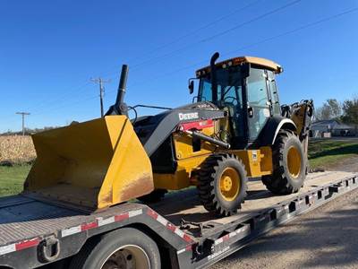 John Deere 320 P-TIER Backhoe