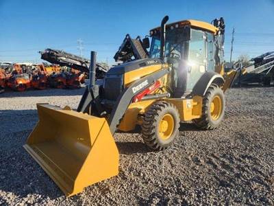 John Deere 320 P-TIER Backhoe