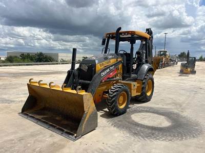 John Deere 320 P-TIER Backhoe