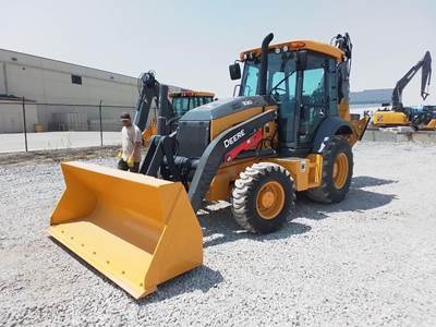 John Deere 320 P-TIER Backhoe