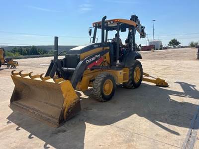 John Deere 320 P-TIER Backhoe
