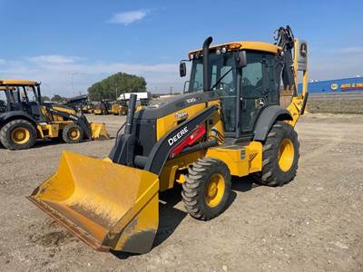 John Deere 320 P-TIER Backhoe