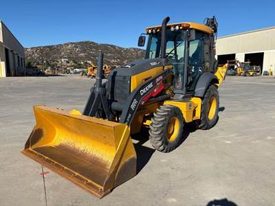 John Deere 320 P-TIER Backhoe