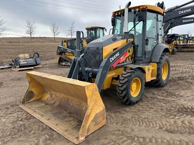 John Deere 320 P-TIER Backhoe
