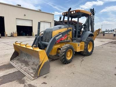 John Deere 320 P-TIER Backhoe