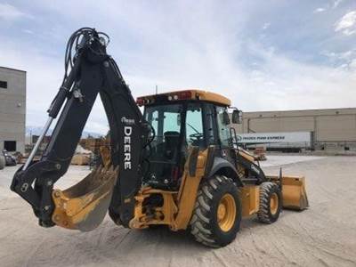 John Deere 320 P-TIER Backhoe