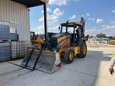 John Deere 410 Backhoe