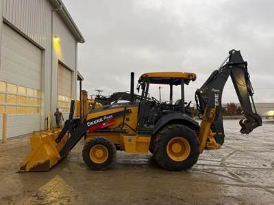 John Deere 410 P-TIER Backhoe