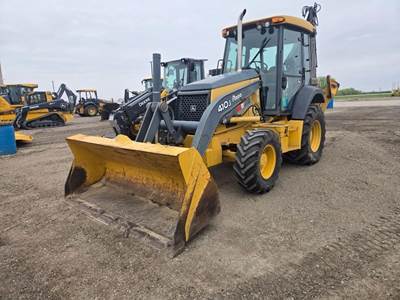 John Deere 410J Backhoe