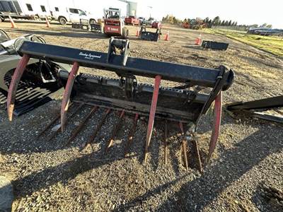 Bobcat 72"MANURE FO Bale Spear