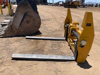 John Deere 96"X60" FORK Bale Spear