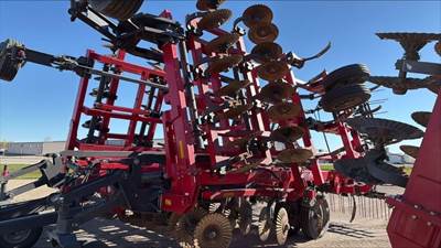 Wil-Rich 4830 Chisel Plow