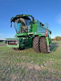 John Deere S780 Combine