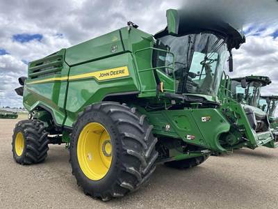 John Deere X9 1100 Combine