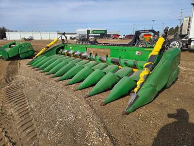 John Deere 612C Corn Head