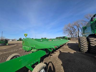 John Deere 612C Corn Head