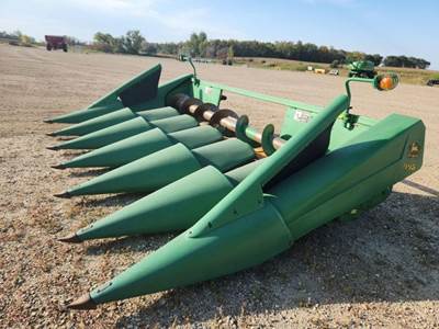 John Deere 693 Corn Head