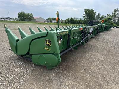 John Deere 718C Corn Head