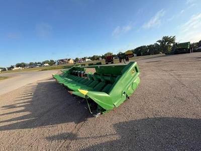 John Deere C12R Corn Head
