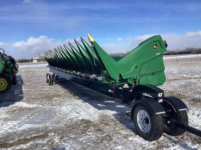 John Deere C16R Corn Head