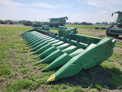 John Deere C18F Corn Head