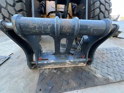 John Deere 524 HI-VIS C Coupler