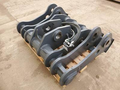 John Deere 744P CPLR Coupler
