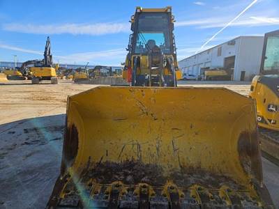 John Deere 755K Crawler Loader
