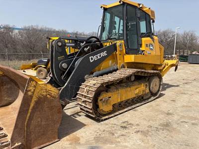 John Deere 755K Crawler Loader